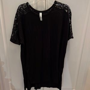 Zenana Black Premium Top With Lace Sleeves Small